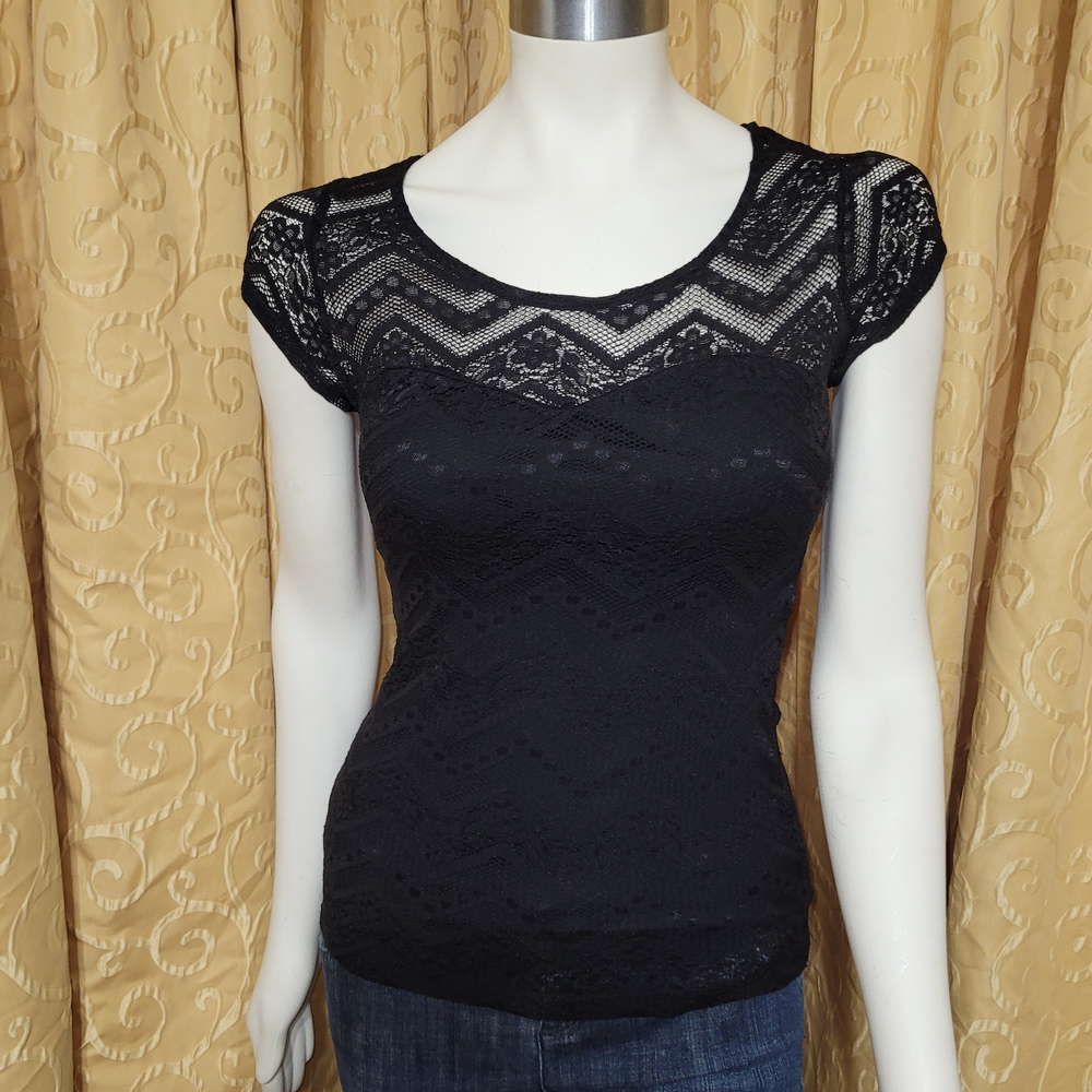 Women's Small "Candie's" Black Fitted Cap Sleeve Shirt